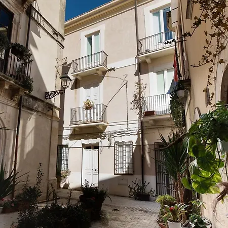 Emera Alla Giudecca By Wonderful Italy Apartment Syracuse